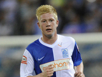 梅西亮相引发全球关注（梅西亮相掀起全球热议）