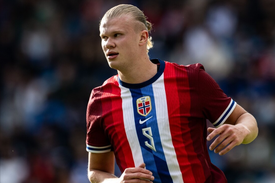 北青：向余望确定缺席中乌之战，吾米提江可能替补出场（北青：向余望确认缺席中乌之战，吾米提江或以替补出场）