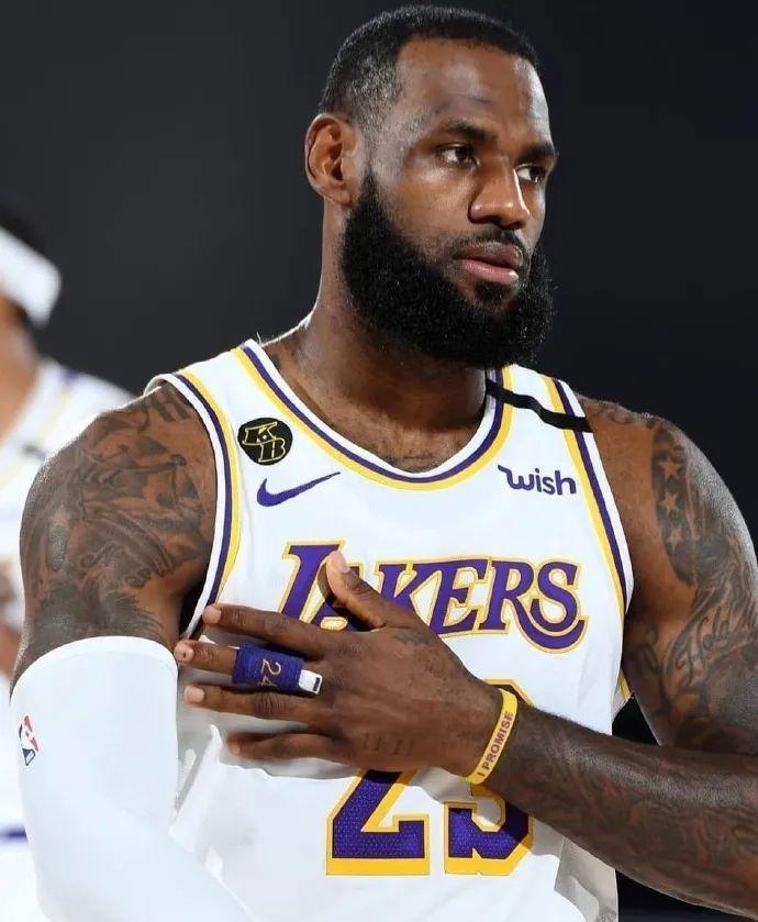 阿达尼：附加赛没比意大利更强的球队，但我们的水平令我担忧（阿达尼：附加赛对手都不如意大利，但我们的状态仍令人担心）