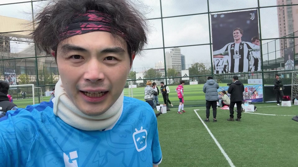 图赫尔：贝林厄姆以10号位身份回归，福登会是中路球员（图赫尔：贝林厄姆回到10号位，福登将踢中路）