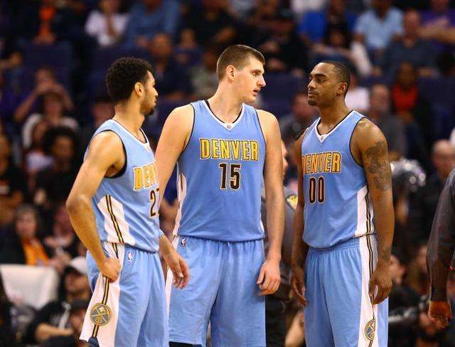 解说：国王超市开张%基根·穆雷不再是非卖品 争冠球队想要埃利斯（解读：国王开启交易模式，穆雷不再是非卖品，争冠球队盯上埃利斯）