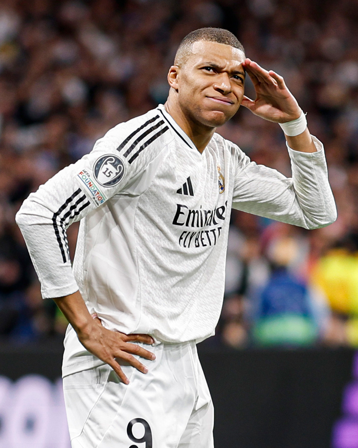 亚冠精英赛第五轮最佳阵：林加德、坎塞洛在列，塔迪奇入选（亚冠精英赛第5轮最佳阵容出炉：林加德、坎塞洛上榜，塔迪奇入选）