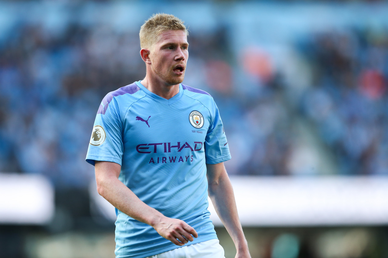 卡恩：纳格尔斯曼应该停止试验；拜仁和于帕续约的代价很昂贵（卡恩建议纳格尔斯曼别再试阵；拜仁与于帕续约代价不菲）