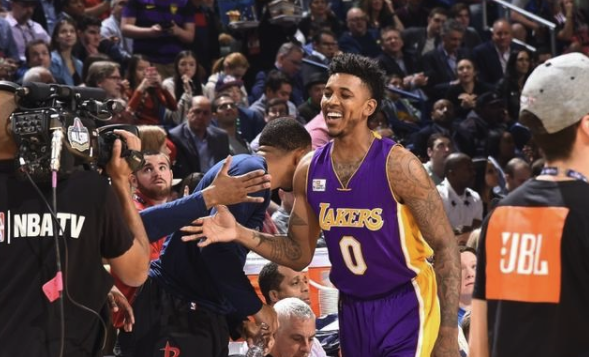 博主：国安今天前往河内，因当地训练条件不佳今晚直接去踩场（博主透露：国安今赴河内，当地训练条件不佳，今晚将直接踩场）